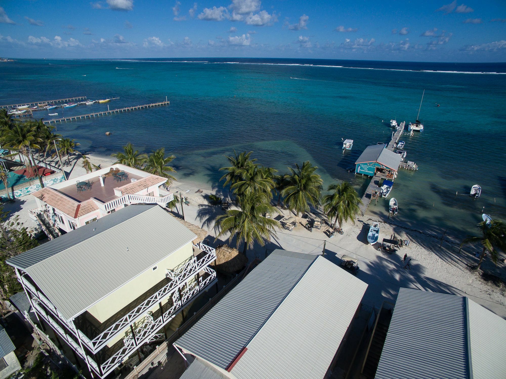 The Palapa House Hotel San Pedro  Exterior photo