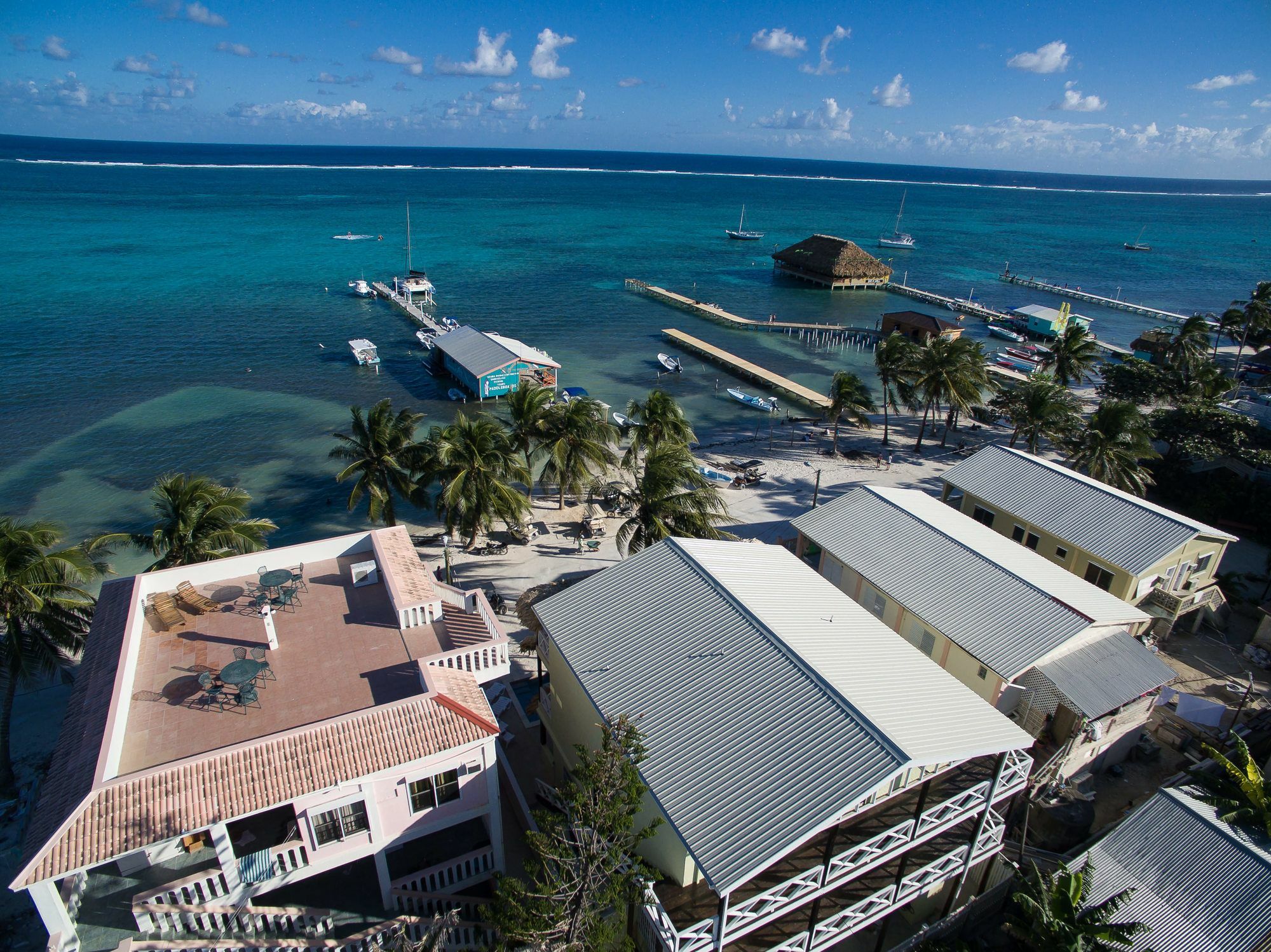 The Palapa House Hotel San Pedro  Exterior photo